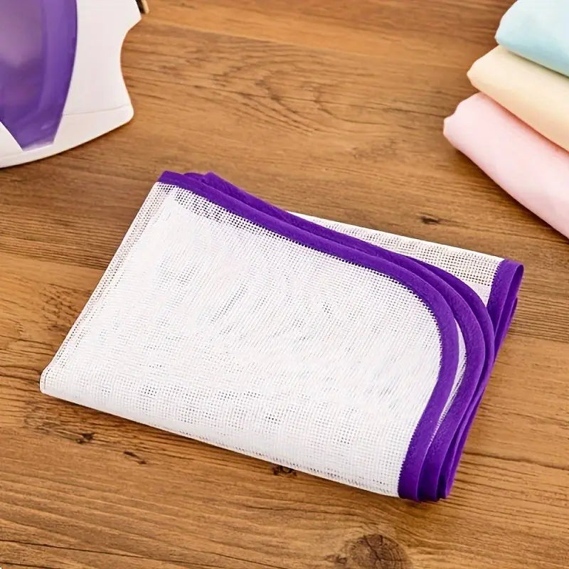 1pc Plaid Patterned High Temperature Ironing Cloth - Safeguards Clothing and Ironing Board, Heat-Resistant Insulation Pad for Worry-Free Ironing Experience - Premium Home Ironing Accessory
